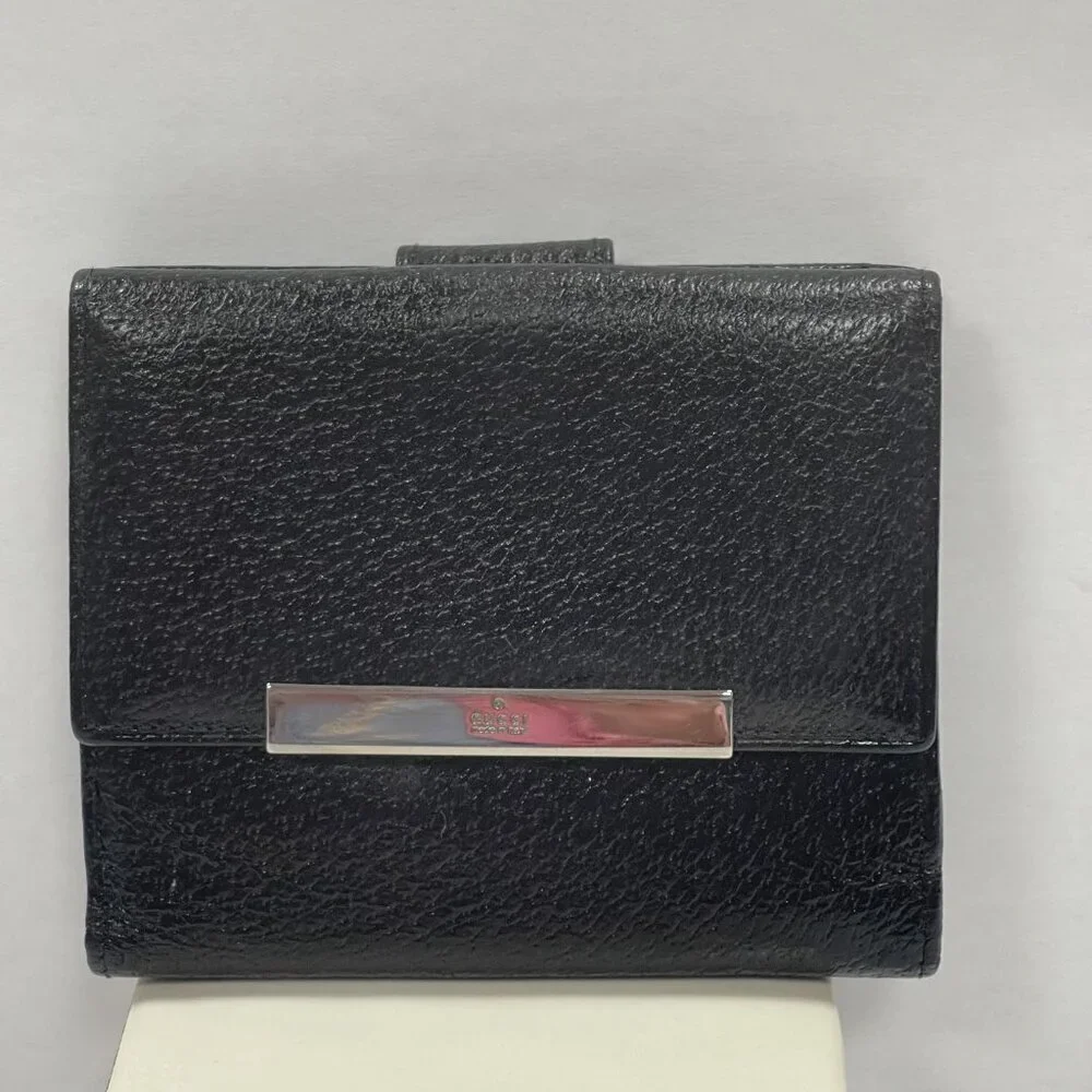Gucci Black Leather Compact Wallet w/ Silver-tone Hardware - Preowned